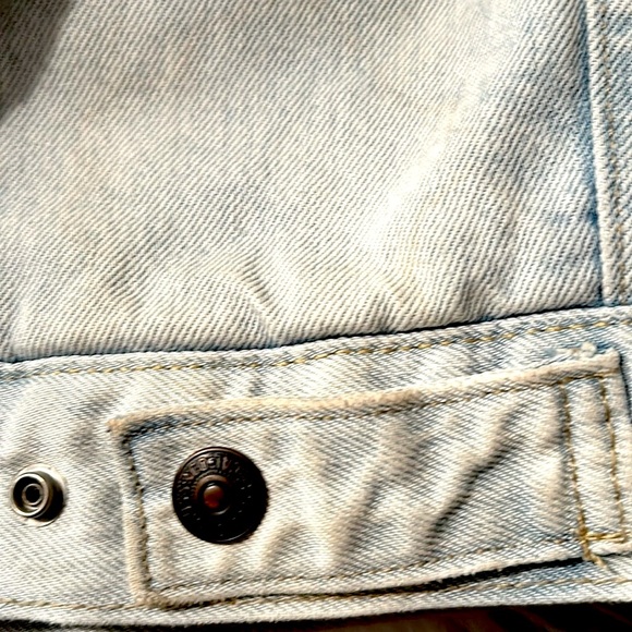 💎Levi’s💎Shearling Trucker Jean Jacket - Picture 16 of 16